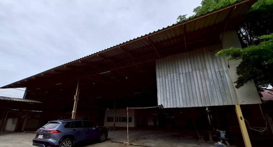 For sale warehouse in Mueang Chon Buri, Chonburi