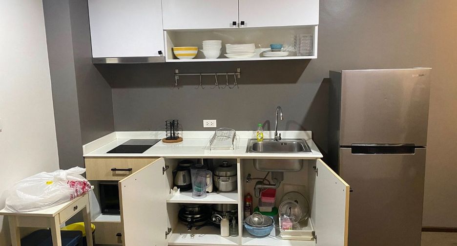 For rent 2 bedrooms condo in Mueang Phuket, Phuket