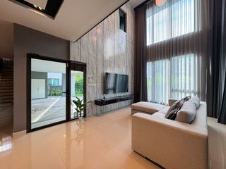For sale 4 bedrooms house in Bang Sao Thong, Samut Prakan