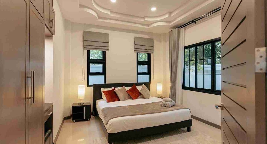 For rent 3 bedrooms villa in Mueang Phuket, Phuket