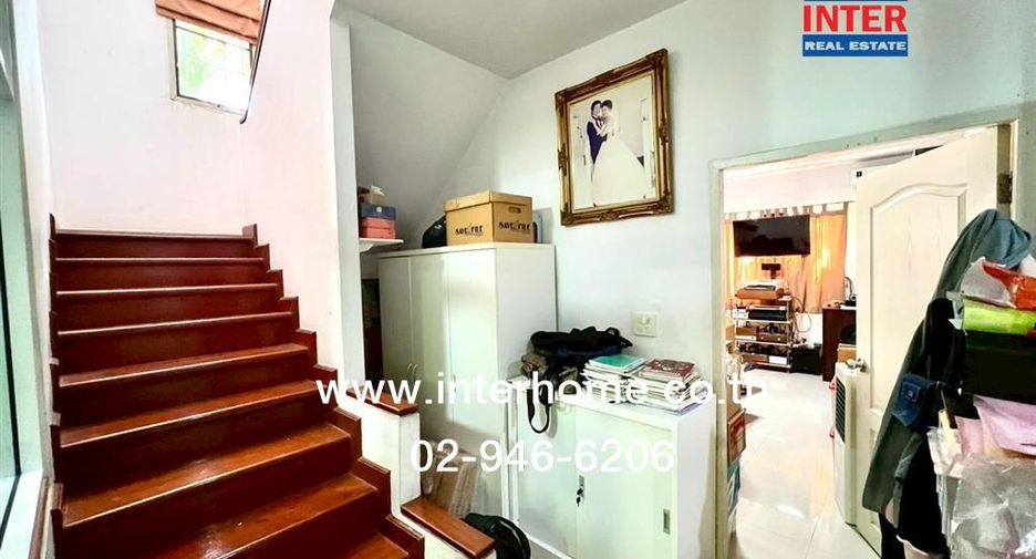 For sale 3 bedrooms house in Bang Kapi, Bangkok