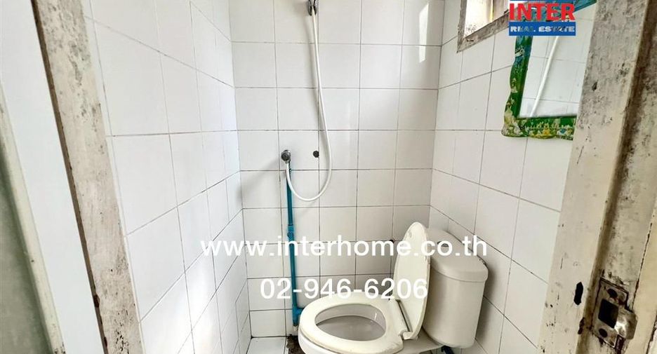For sale 3 bedrooms house in Bang Kapi, Bangkok