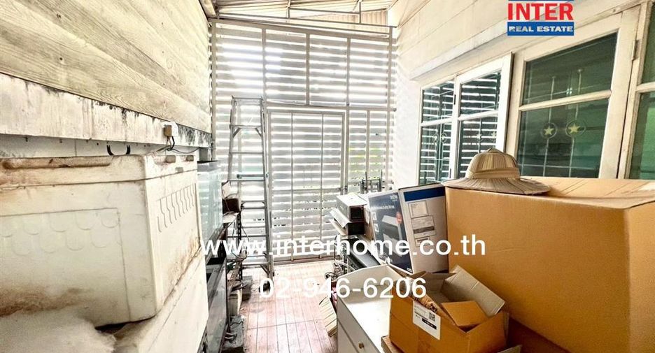 For sale 3 bedrooms house in Bang Kapi, Bangkok