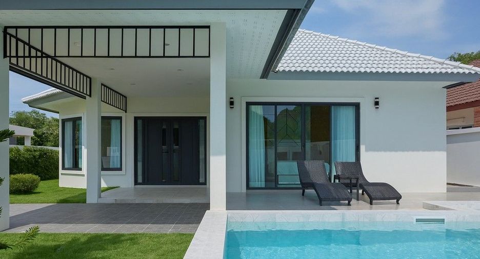 For rent 4 bedrooms house in Bang Lamung, Chonburi