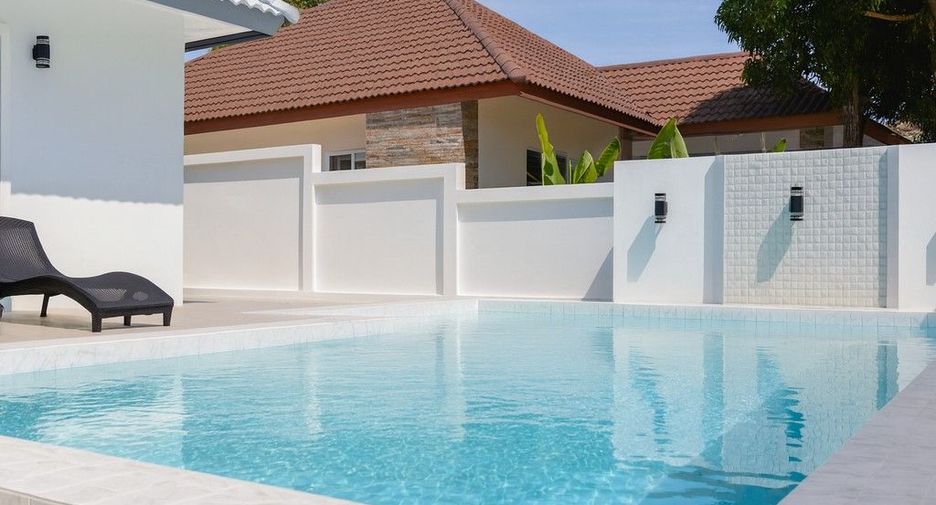 For rent 4 bedrooms house in Bang Lamung, Chonburi