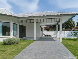 À louer 4 chambres maison à Bang Lamung, Chonburi
