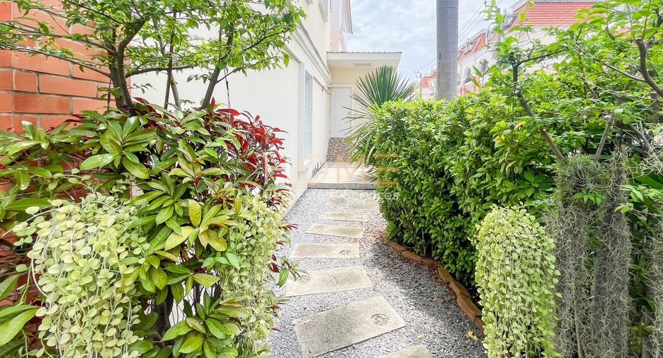 For sale 3 bedrooms townhouse in Bueng Kum, Bangkok