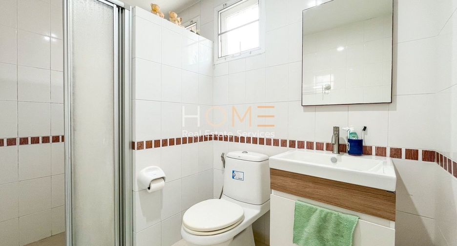 For sale 3 bedrooms townhouse in Bueng Kum, Bangkok
