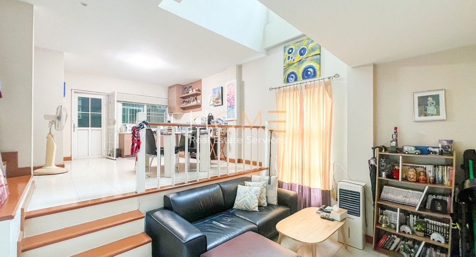 For sale 3 bedrooms townhouse in Bueng Kum, Bangkok