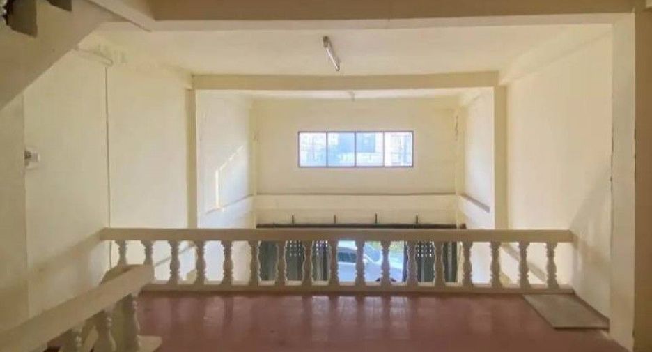 For sale retail Space in Warin Chamrap, Ubon Ratchathani