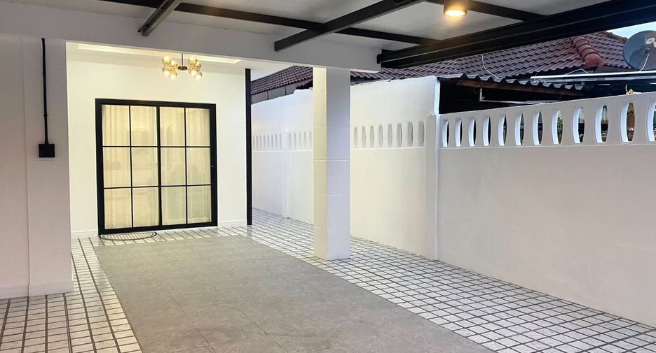 À vendre 3 chambres maison à Bang Lamung, Chonburi