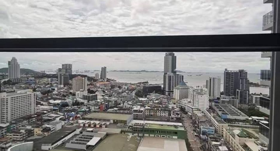 For sale 1 bed condo in Si Racha, Chonburi