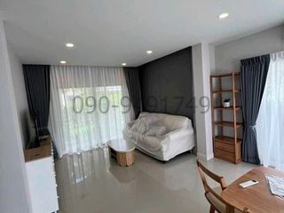 Reihenhaus zur Miete mit 4 Zimmer in Khlong Sam Wa, Bangkok