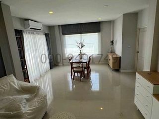 Reihenhaus zur Miete mit 4 Zimmer in Khlong Sam Wa, Bangkok