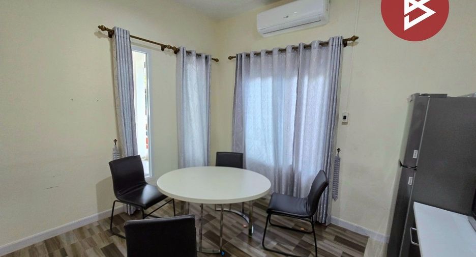 Casa en venta de estudio en Nakhon Chai Si, Nakhon Pathom