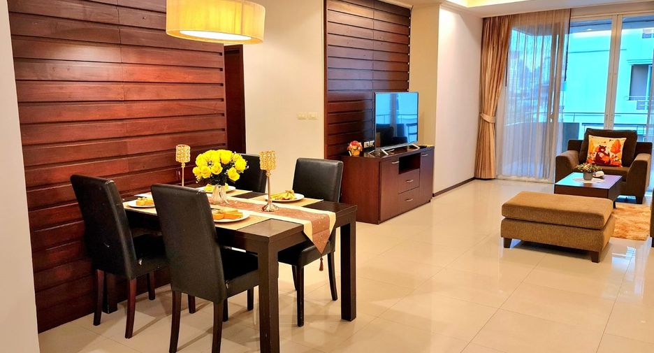 For rent 2 bedrooms serviced apartment in Watthana, Bangkok