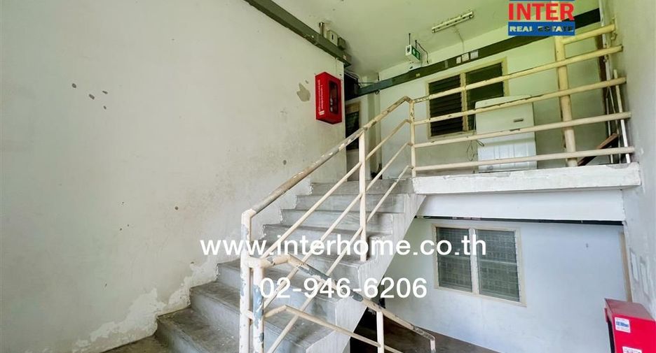 For sale 2 bedrooms condo in Lat Krabang, Bangkok