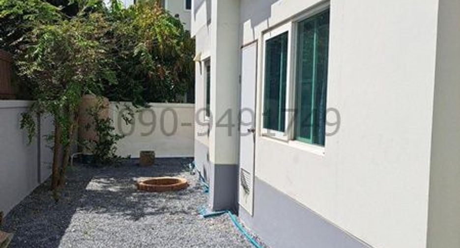 For sale 4 bedrooms condo in Lat Krabang, Bangkok