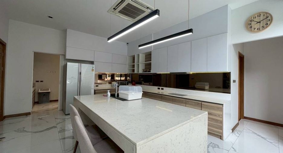 出租 和 出售 5 卧室 独立屋 在 Mueang Chiang Mai, Chiang Mai