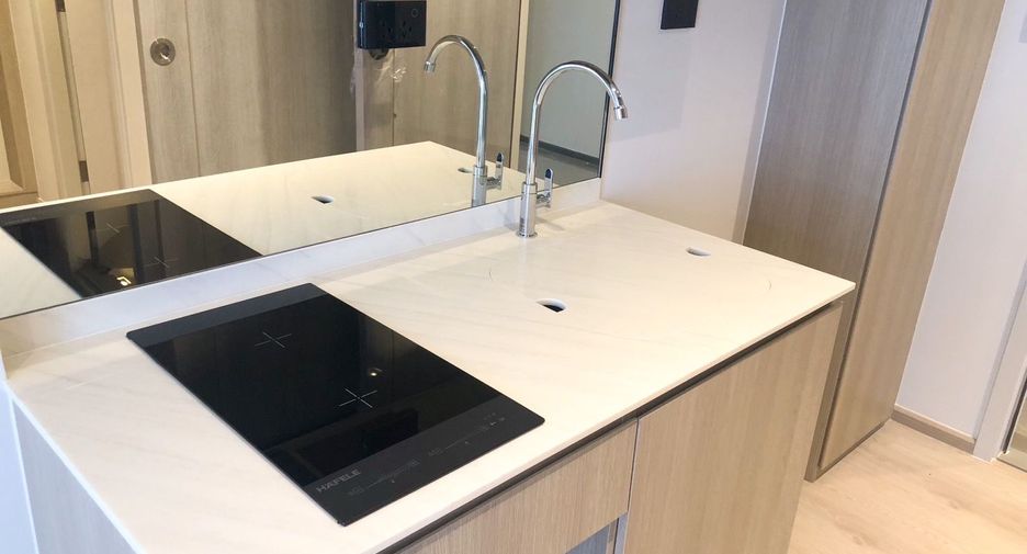 For sale 1 bed condo in Khlong San, Bangkok