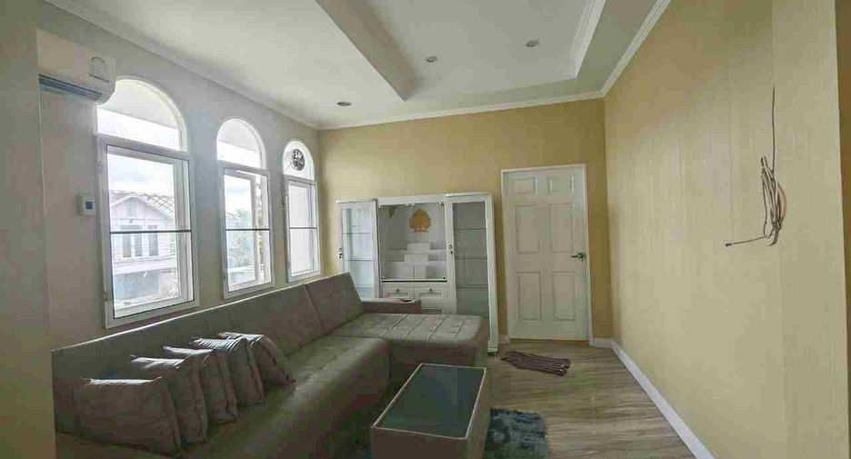 For sale 4 bedrooms house in Suan Luang, Bangkok