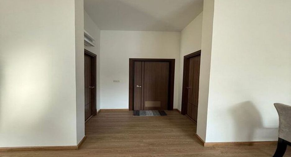 For rent 3 bedrooms villa in Bang Lamung, Chonburi
