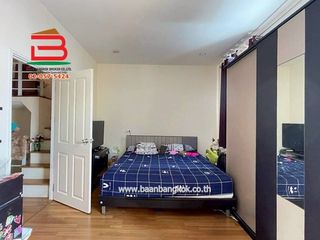 For sale 4 bedrooms townhouse in Sai Mai, Bangkok