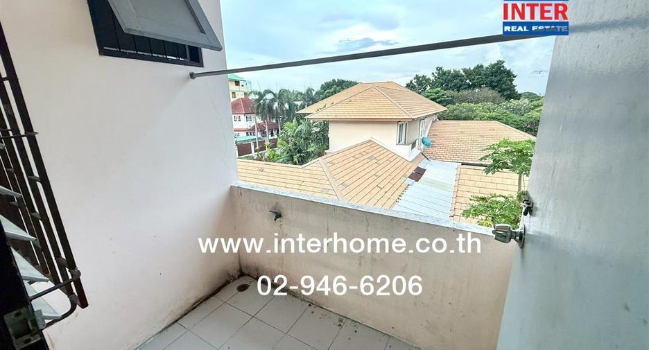 For sale 34 bedrooms apartment in Lat Phrao, Bangkok