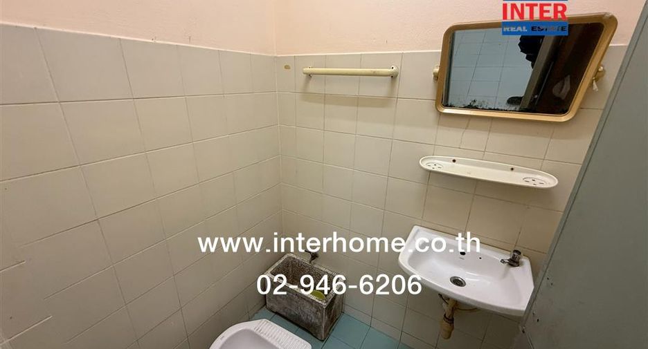 For sale 34 bedrooms apartment in Lat Phrao, Bangkok