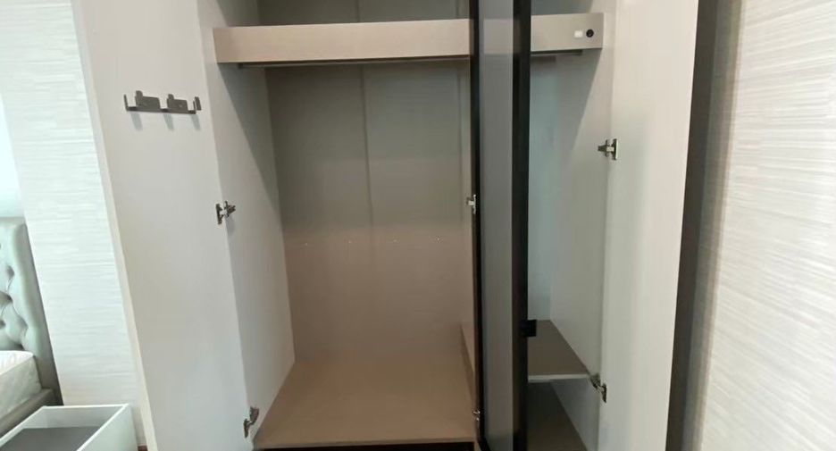 Condo en alquiler y en venta de 2 habitaciones en Ratchathewi, Bangkok