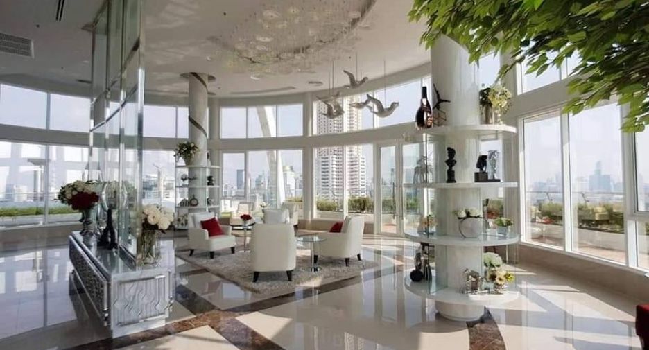 For sale 2 bedrooms condo in Ratchathewi, Bangkok