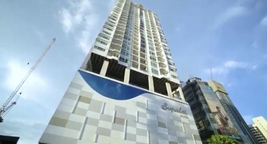 For sale 2 bedrooms condo in Ratchathewi, Bangkok