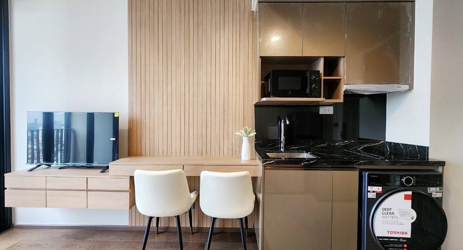 For rent 1 bed condo in Khlong Toei, Bangkok