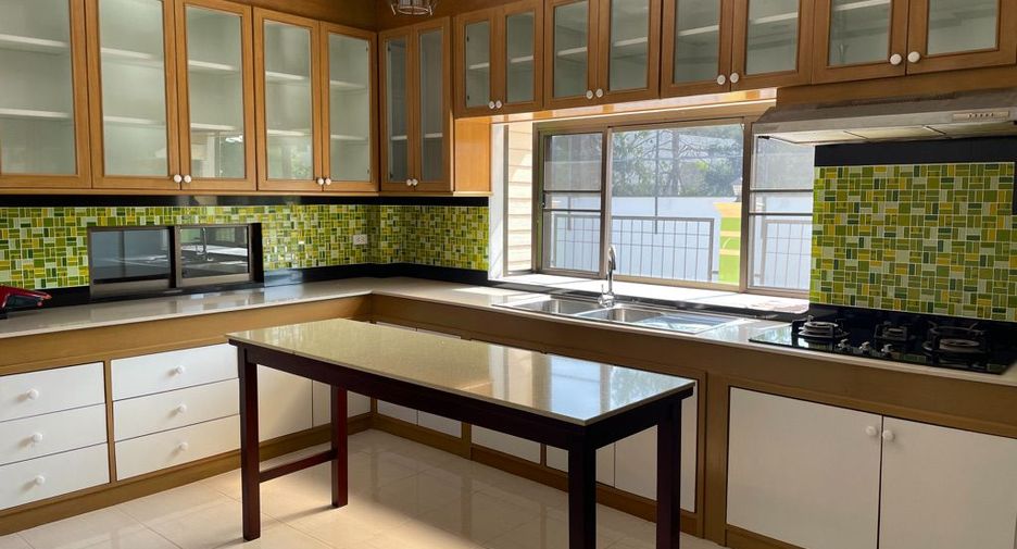 Продажа 6 спальни дом в Mueang Chiang Mai, Чианг Маи