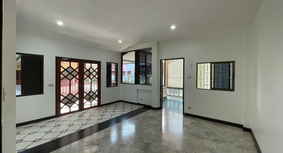 Продажа 6 спальни дом в Mueang Chiang Mai, Чианг Маи