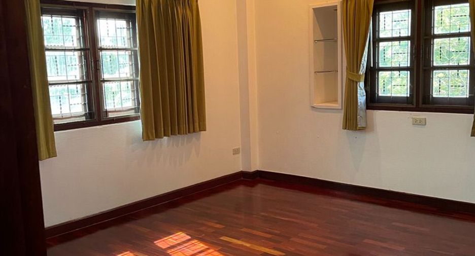 Продажа 6 спальни дом в Mueang Chiang Mai, Чианг Маи