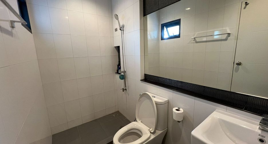 For rent そして for sale 4 ベッドルーム townhouse in Prawet, Bangkok