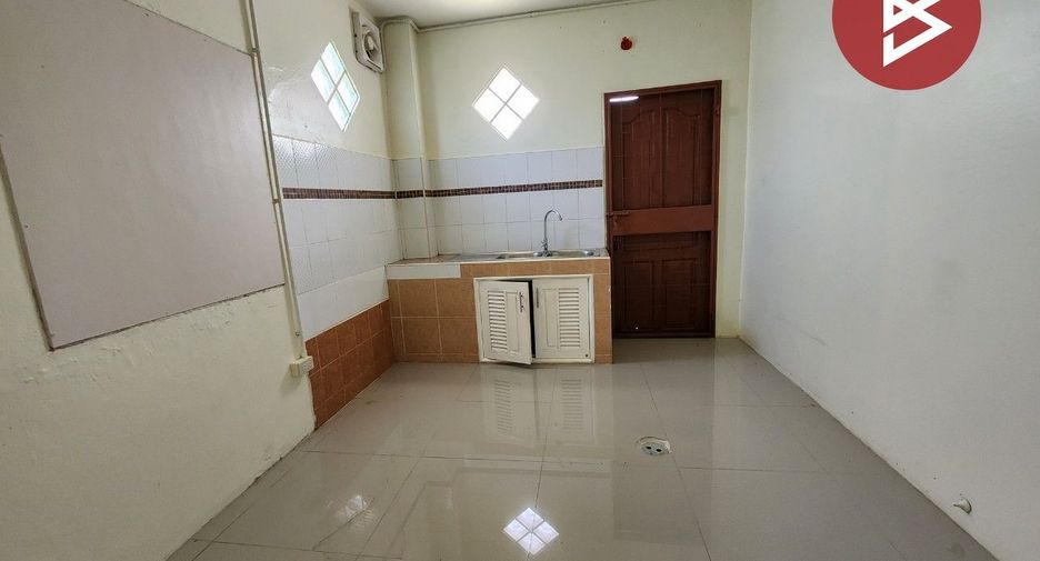 Local comercial en venta de 2 habitaciones en Mueang Chon Buri, Chonburi