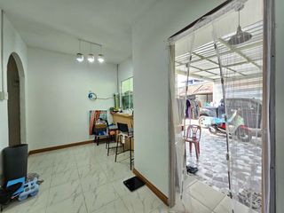 Casa adosada en venta de 2 habitaciones en Mueang Chon Buri, Chonburi