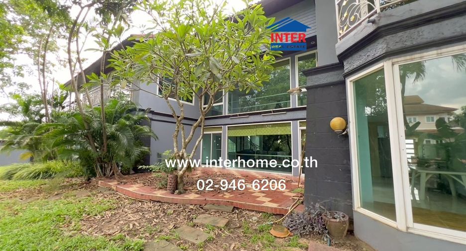 For sale 8 ベッドルーム house in Khlong Sam Wa, Bangkok