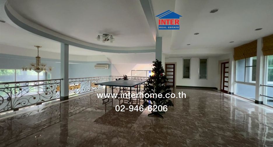 For sale 8 ベッドルーム house in Khlong Sam Wa, Bangkok