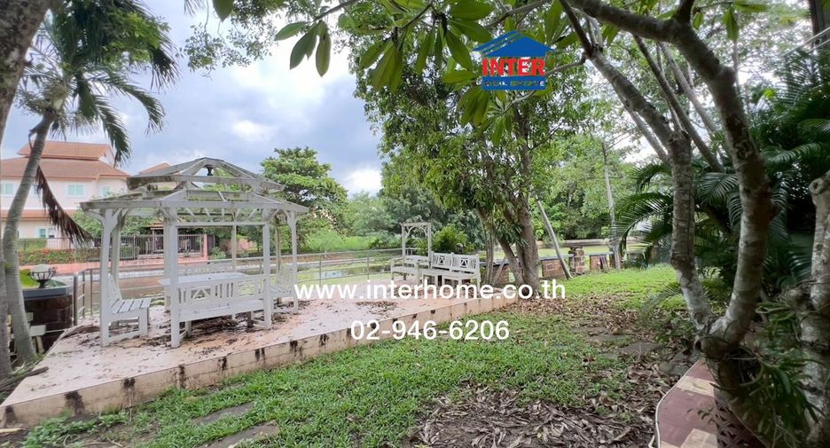 For sale 8 ベッドルーム house in Khlong Sam Wa, Bangkok
