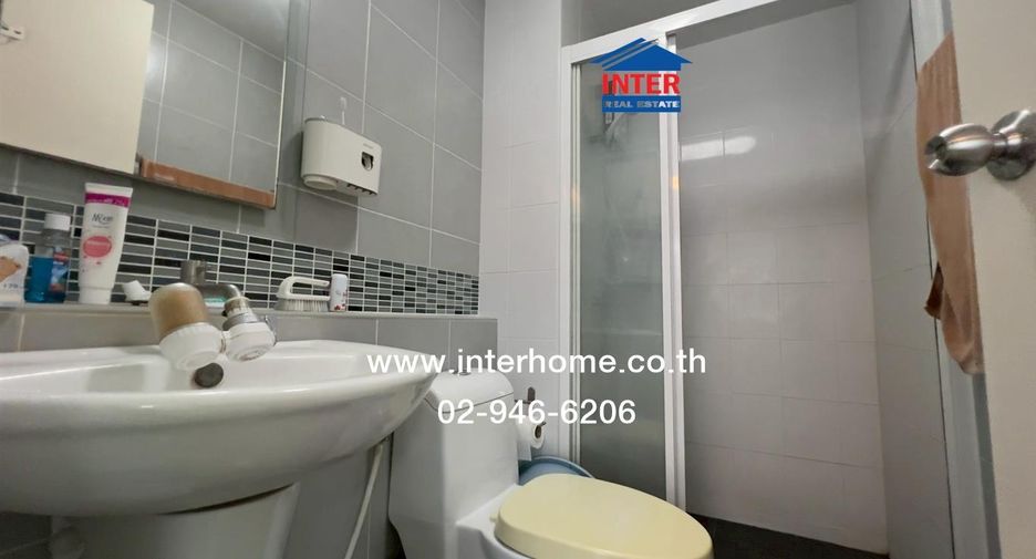 For sale 1 bed condo in Bang Khen, Bangkok