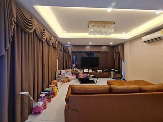 For rent 3 bedrooms house in Mueang Chon Buri, Chonburi