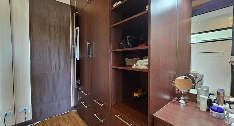 Casa en alquiler de 3 habitaciones en Mueang Chon Buri, Chonburi