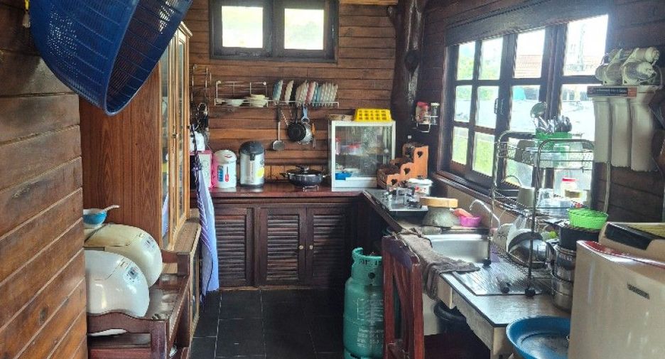 For sale studio house in Ban Na San, Surat Thani