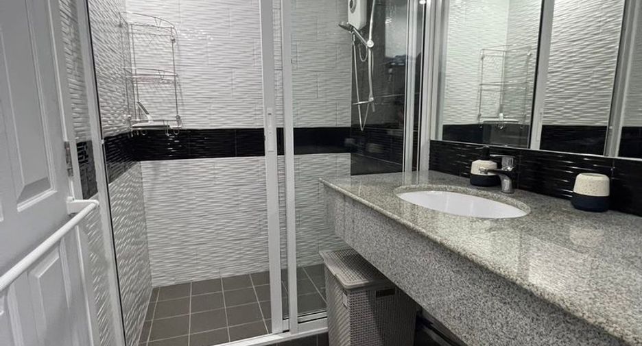 Wohnung zur Miete mit 1 Zimmer in Bang Lamung, Chonburi