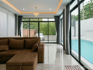 For rent 5 bedrooms house in Bang Lamung, Chonburi