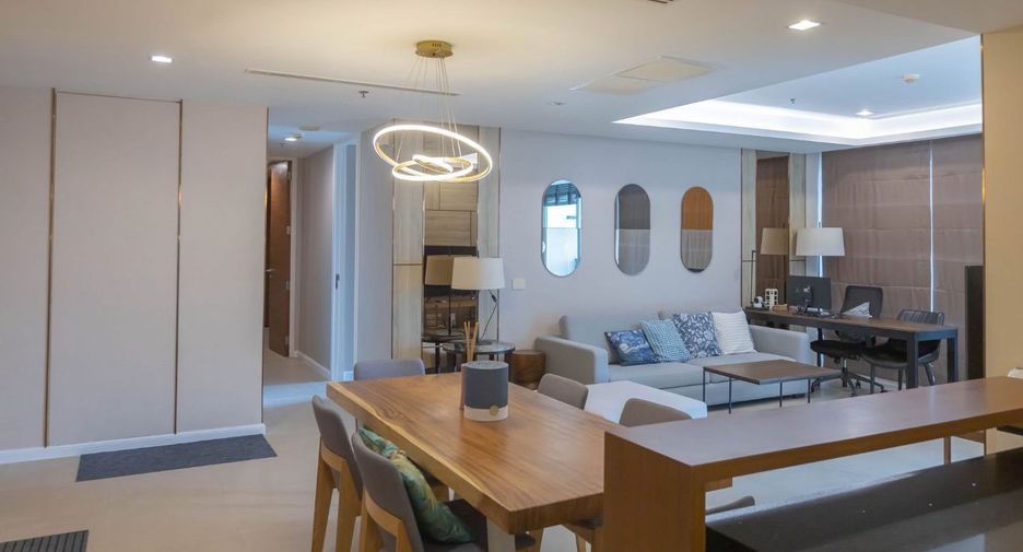 For rent and for sale 2 bedrooms condo in Sathon, Bangkok