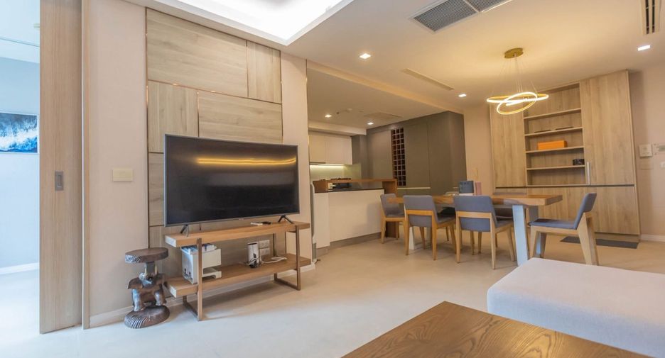 For rent and for sale 2 bedrooms condo in Sathon, Bangkok
